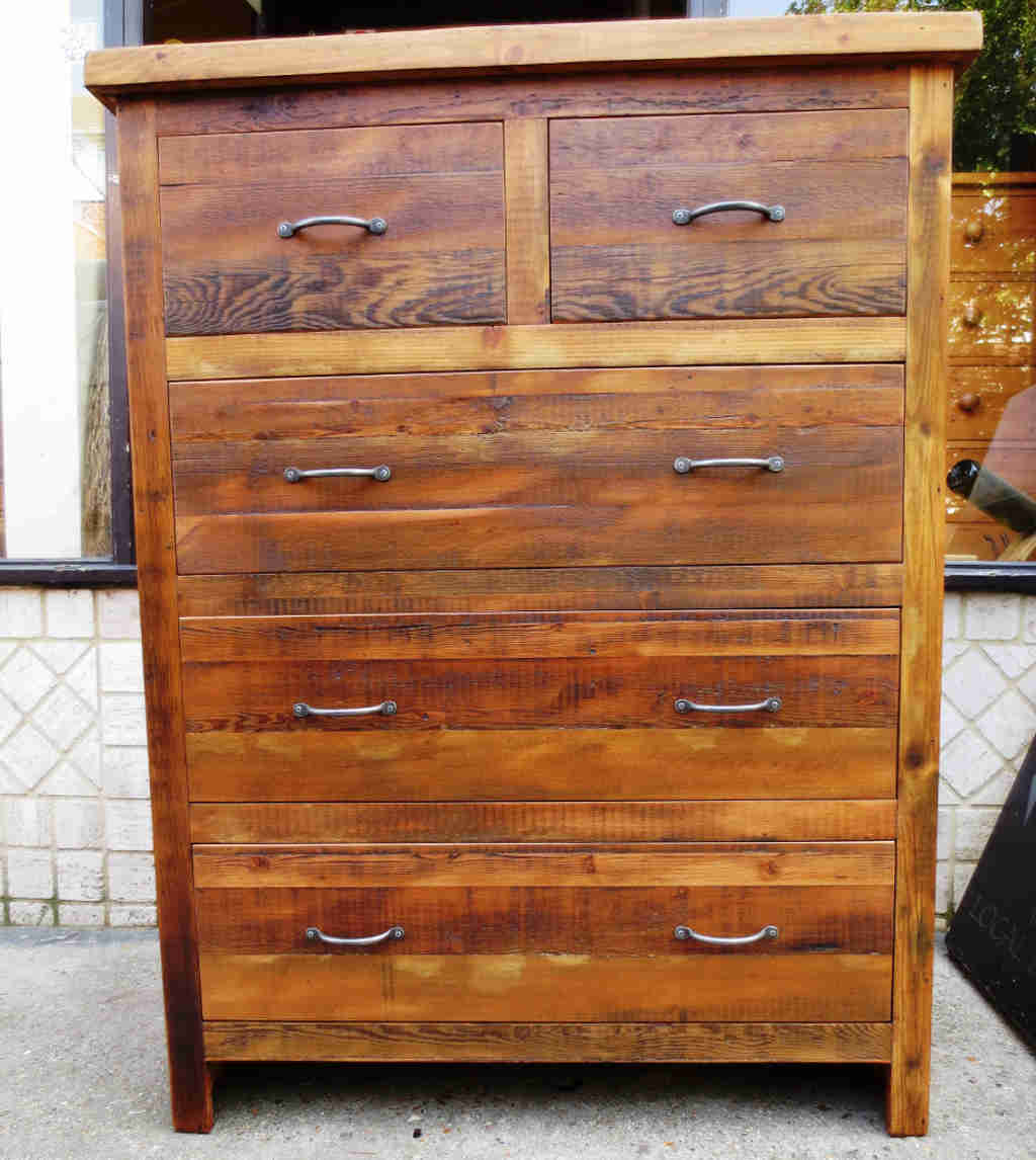 Rustic Reclaimed Chest Shaker Style